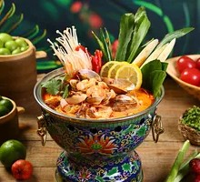 Thai Tom Yum Soup Pot