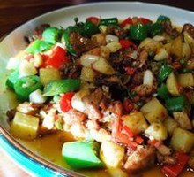 Dianxi Stir-Fried Chicken