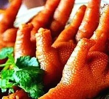 Braised Chicken Feet with Garlic