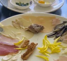 Top Scholar Passing the Bridge Rice Noodles