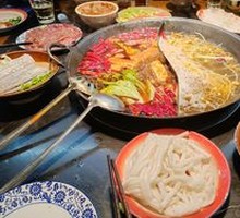 Signature Double-Flavor Hot Pot