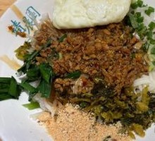 Steamed Rice Noodles from Qujing