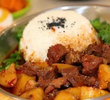 Braised Pork with Potato Rice