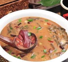 Pickled Cabbage and Ham Soup with Red Beans