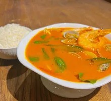 Tom Yum Rice Bowl