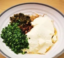 Mixed Sauce Tofu Flower Rice