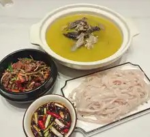 Sweet Bamboo Shoots Stewed with Chicken