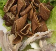 Secret-Recipe Braised Intestines with Crispy Tripe