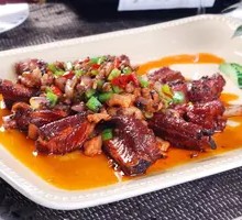 Hand-grabbed Pork Chop