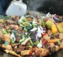 Stewed Chicken with Brown Sauce