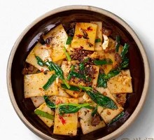 Braised Pork Stir-Fried Rice Cake