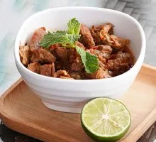 Braised Beef with Spicy Sauce