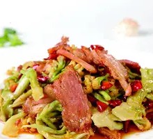 Cauliflower Stir-Fried with Preserved Pork