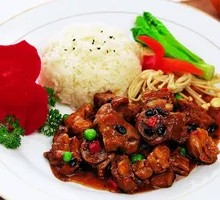 Braised Pork Ribs Rice Bowl