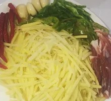 Shredded Potato and Pork Rice Bowl