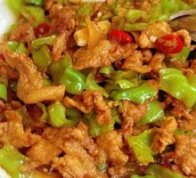 Stir-Fried Pork with Green Pepper