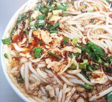 Crossing-the-bridge Rice Noodles