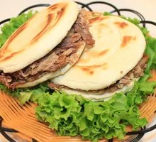 Roujiamo (Fatty and Lean)