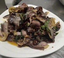 Oil-glazed beef jerky