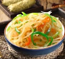 Sliced Potatoes with Green Pepper