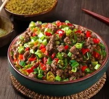Spicy Beef with Small Chilies