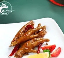 Spicy Braised Chicken Feet