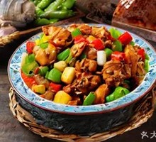 Spicy Green Pepper Chicken Stir-fry