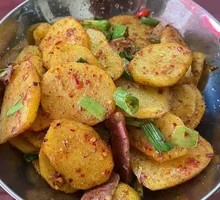 Spicy Potatoes in Dry Pot