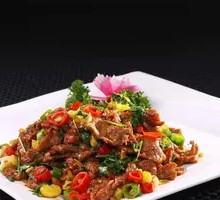 Stir-Fried Beef with Yellow Onion