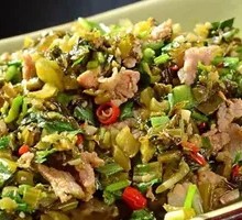 Pickled Vegetable and Minced Meat Rice Bowl