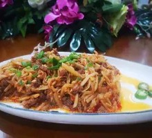 Sour Bamboo Shoots and Beef Rice Bowl