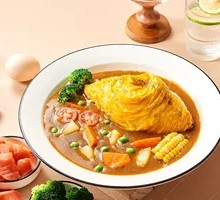 Low-Calorie Vegetarian Curry Omelette Rice