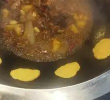 Pot-edge Steamed Bun