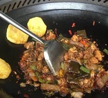 Pot-edge Steamed Bun