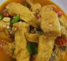 Stir-fried Pork with Fried Tofu Pockets