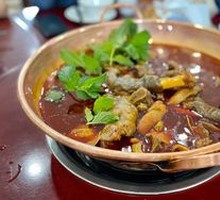 Braised Lamb Trotters in Yellow Sauce