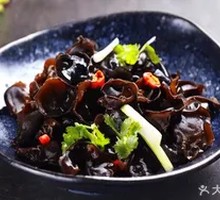 Refreshing Black Moss Salad