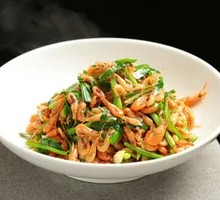 Stir-fried Leek with Small Shrimp