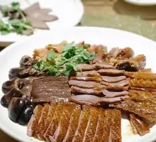 Honey-glazed Spare Ribs