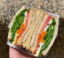 Black Pepper Chicken Sandwich