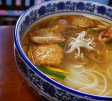 Chrysanthemum Noodles