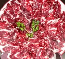 Freshly Sliced Beef Shank