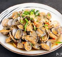 Stir-Fried Clams with Garlic