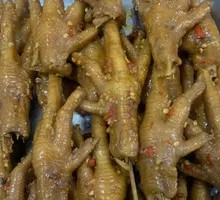 Garlic Braised Chicken Feet