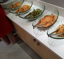 Single-Portion Vegetarian Buffet