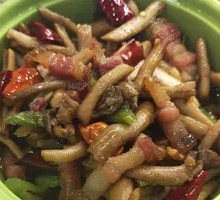 Bamboo Shoot Mushroom Stir-Fried with Preserved Meat
