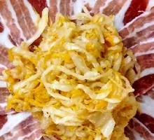 Spicy Pickled Cabbage with Pork Belly