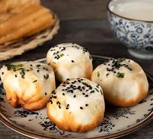 Thumb Pan-Fried Buns