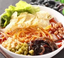 Dry-Mixed Snail Rice Noodles