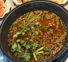 Green Sichuan Pepper Fish Hot Pot